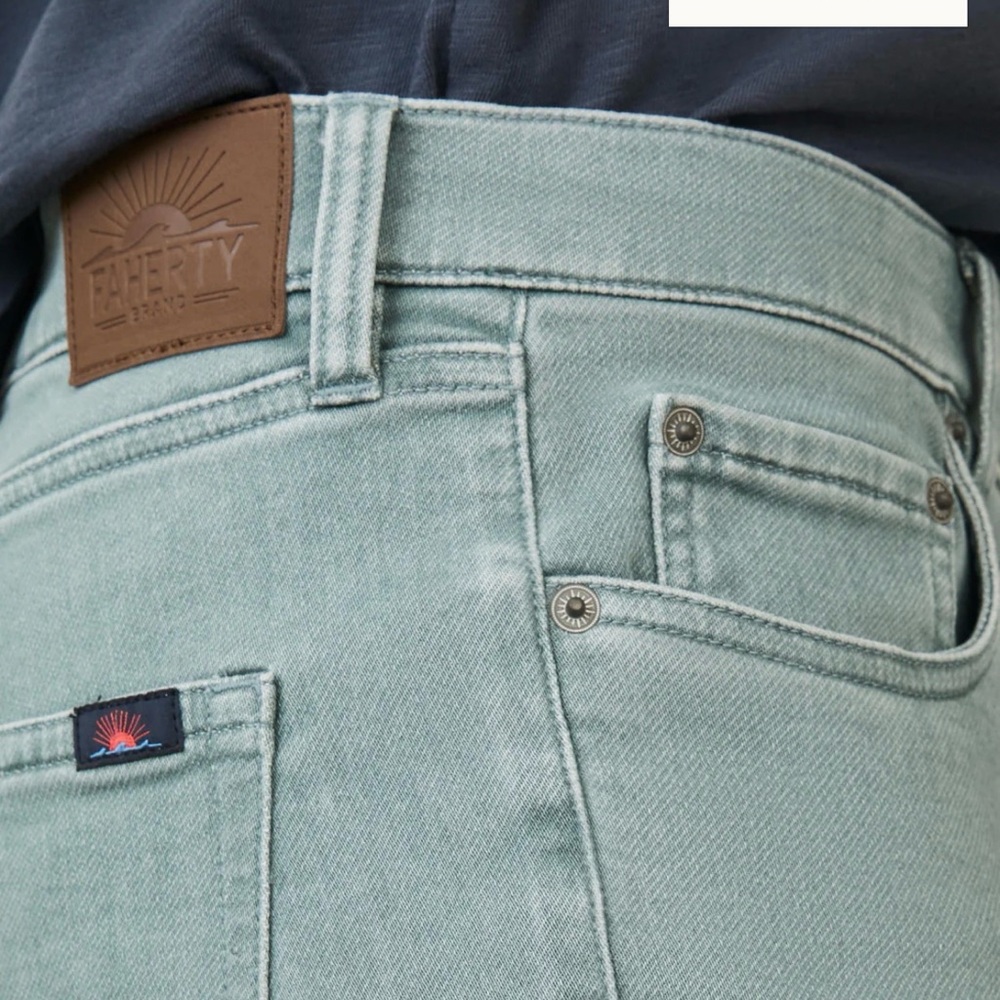 Men’s Faherty Sunwashed Blue Jeans 36x30 - Picture 4 of 7